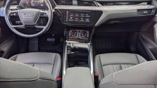 2021 Audi e-tron WA12AAGEXMB025005