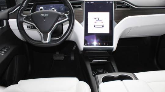 2016 Tesla Model X 5YJXCBE22GF004428
