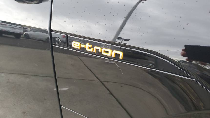 2021 Audi e-tron WA13AAGE4MB005837