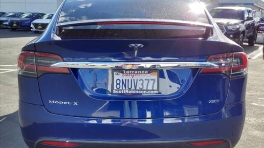 2016 Tesla Model X 5YJXCBE26GF017683