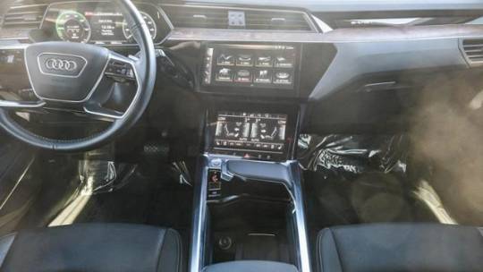 2019 Audi e-tron WA1LAAGE3KB023579