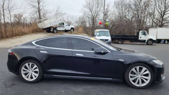 2016 Tesla Model S 5YJSA1E23GF122837