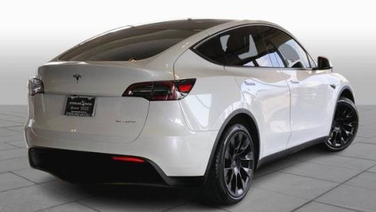 2020 Tesla Model Y 5YJYGDEEXLF008333