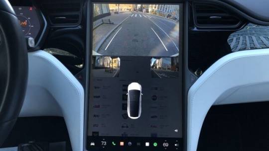2018 Tesla Model X 5YJXCDE23JF113967