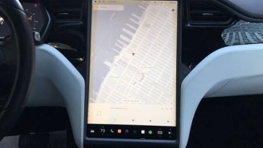 2018 Tesla Model X 5YJXCDE23JF113967