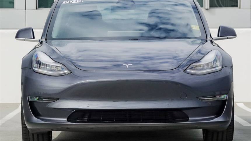 2019 Tesla Model 3 5YJ3E1EB1KF513874