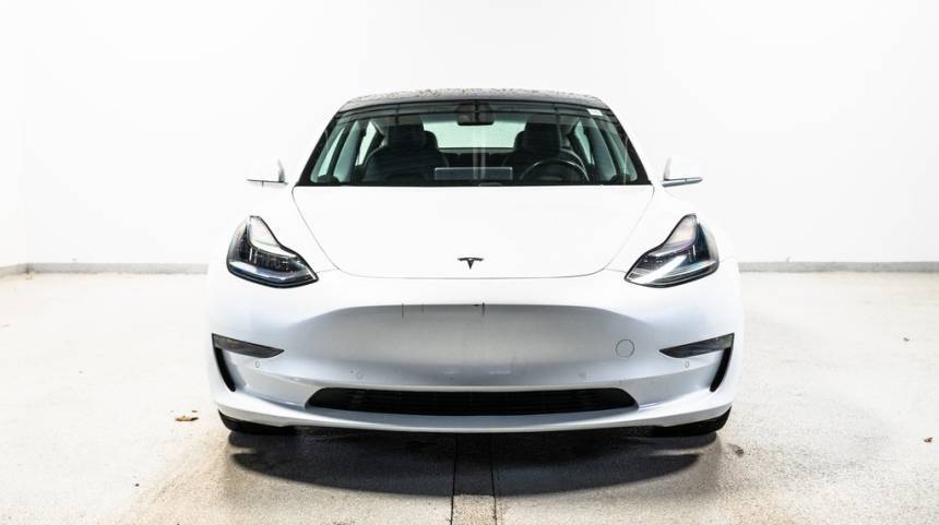 2018 Tesla Model 3 5YJ3E1EBXJF106537