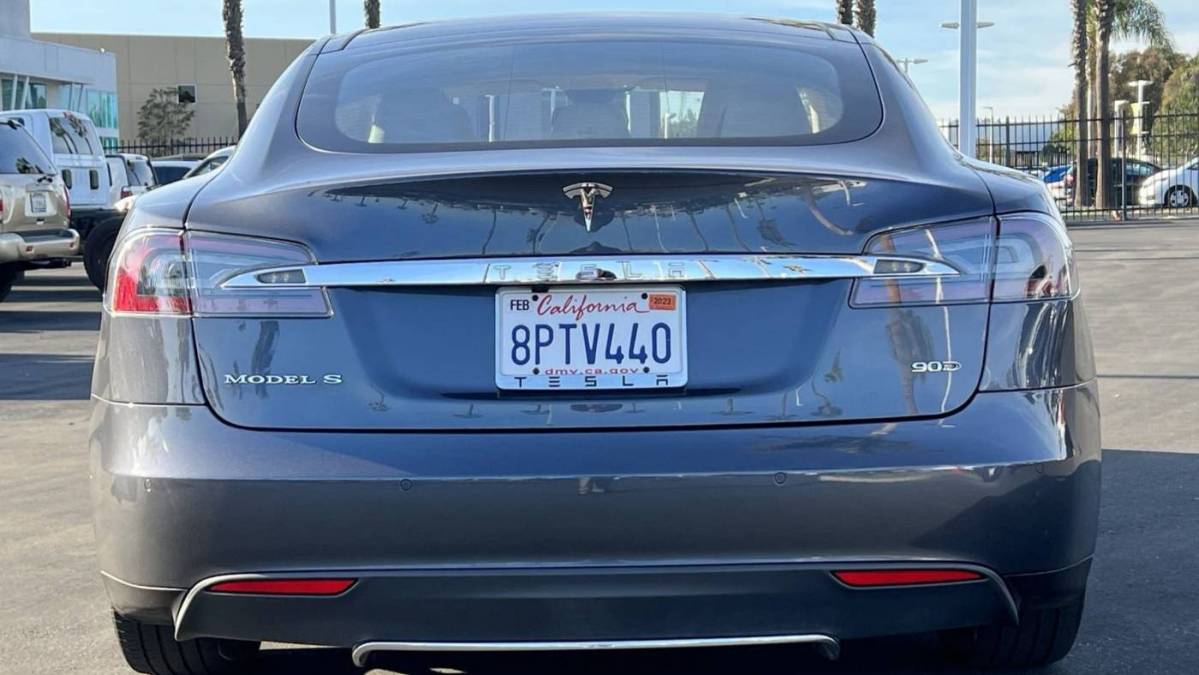 2016 Tesla Model S 5YJSA1E25GF126307