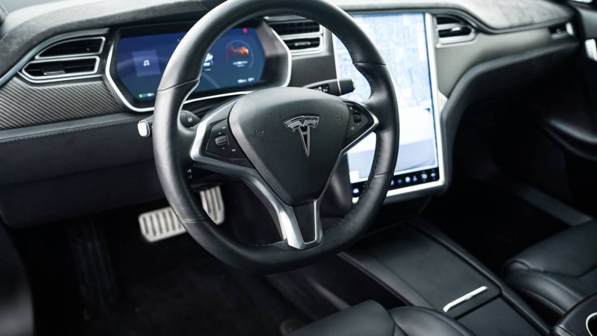 2016 Tesla Model S 5YJSA1E45GF168140