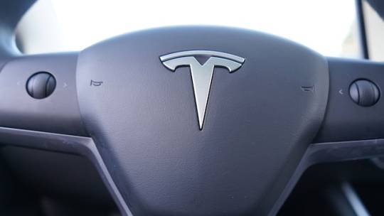 2018 Tesla Model 3 5YJ3E1EB1JF116499