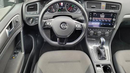 2019 Volkswagen e-Golf WVWKR7AU8KW918894