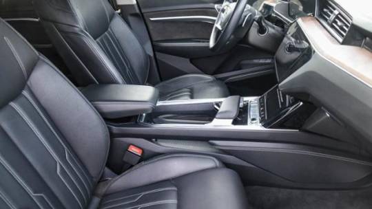2019 Audi e-tron WA1VABGEXKB020600