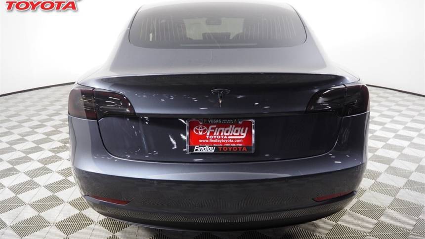 2018 Tesla Model 3 5YJ3E1EB2JF090642