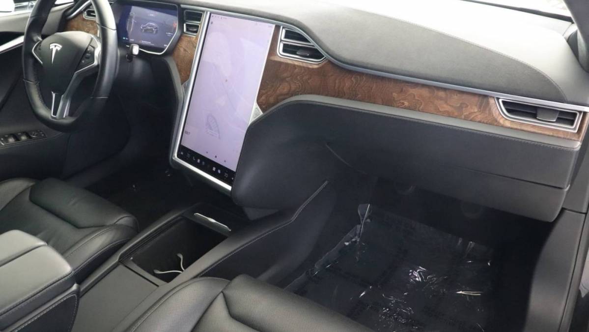 2016 Tesla Model S 5YJSA1E45GF177484