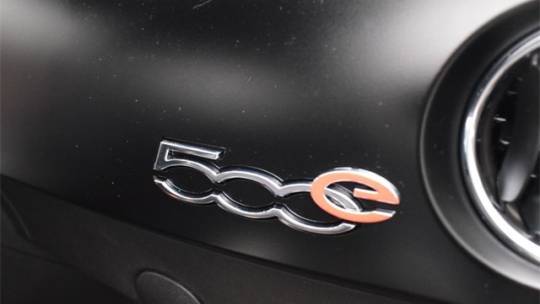 2017 Fiat 500e 3C3CFFGE6HT611671
