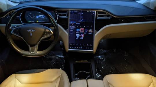 2016 Tesla Model S 5YJSA1E24GF176079