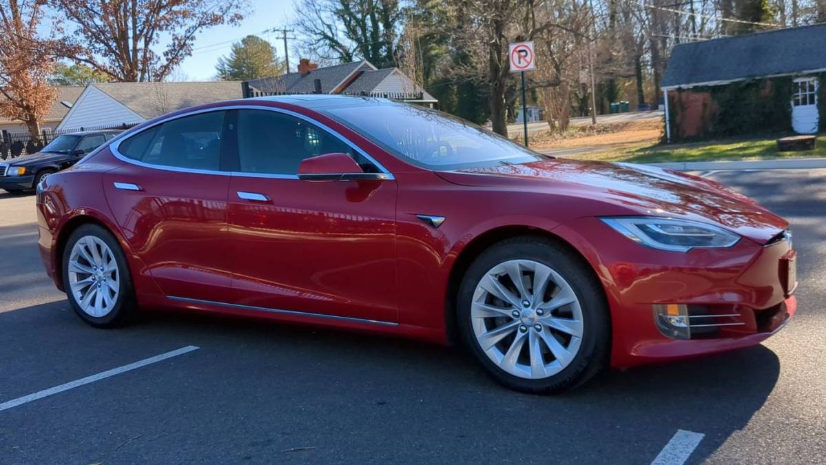 2017 Tesla Model S 5YJSA1E22HF228763