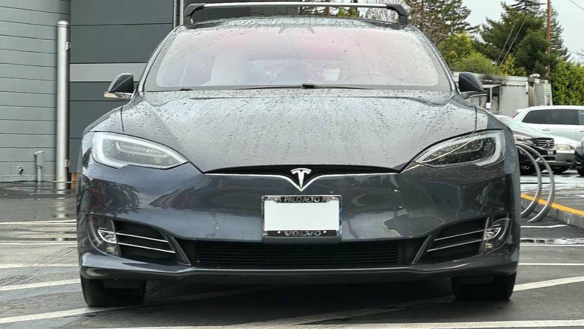 2018 Tesla Model S 5YJSA1E46JF291906