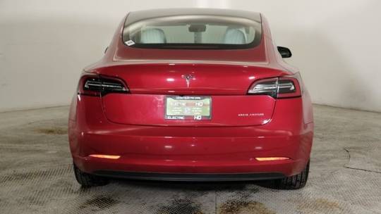 2018 Tesla Model 3 5YJ3E1EB5JF085984