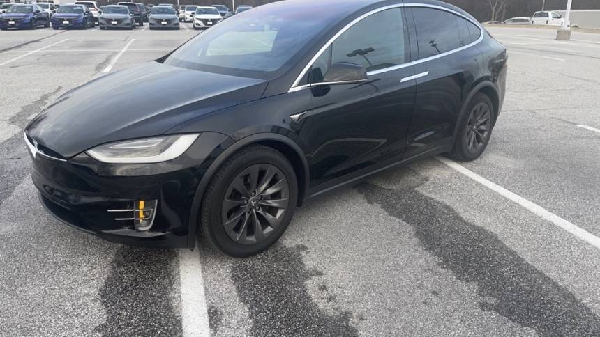 2018 Tesla Model X 5YJXCDE29JF118610