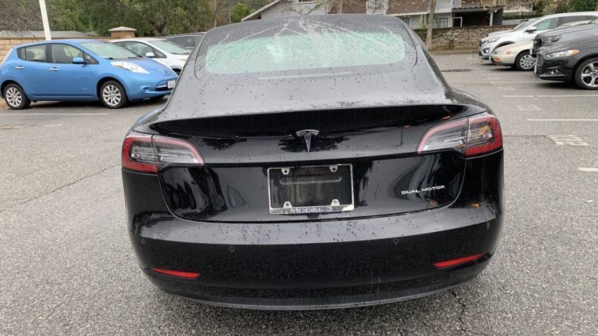 2018 Tesla Model 3 5YJ3E1EB5JF182151