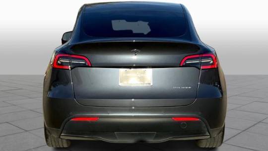 2021 Tesla Model Y 5YJYGDEE9MF208590