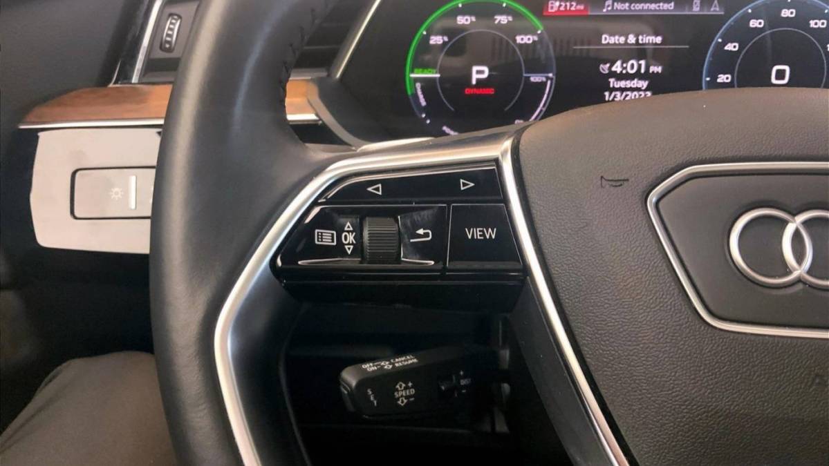 2019 Audi e-tron WA1VABGE6KB022179