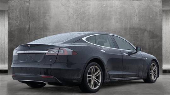 2013 Tesla Model S 5YJSA1AC0DFP10088