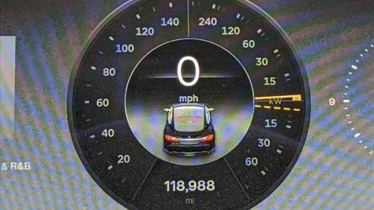 2013 Tesla Model S 5YJSA1AC0DFP10088