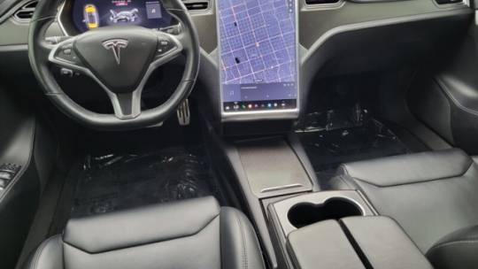 2017 Tesla Model S 5YJSA1E44HF219404