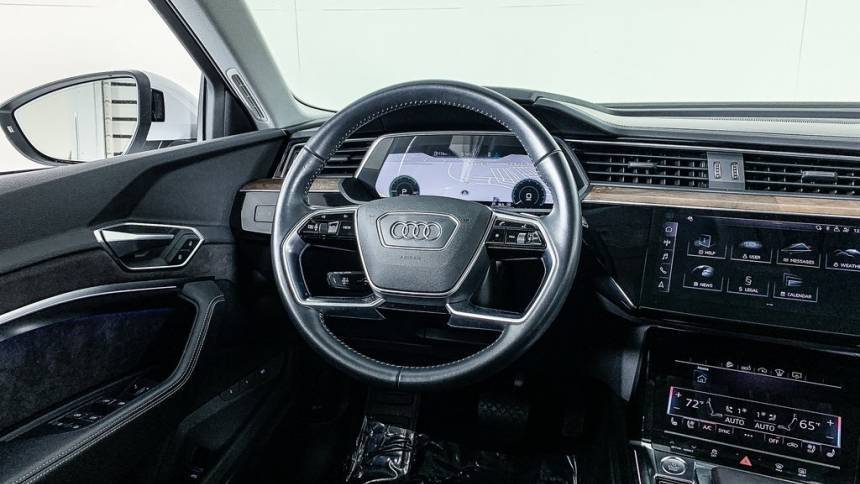 2019 Audi e-tron WA1VABGE3KB024097