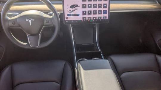 2019 Tesla Model 3 5YJ3E1EA8KF435990