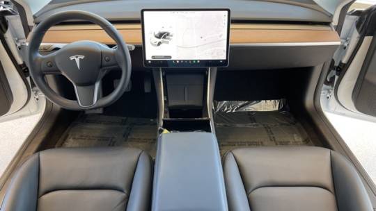 2019 Tesla Model 3 5YJ3E1EA5KF483401