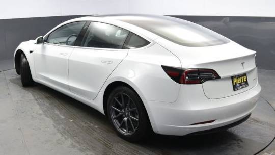 2018 Tesla Model 3 5YJ3E1EB4JF181458