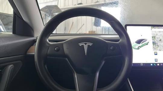 2018 Tesla Model 3 5YJ3E1EB3JF185761