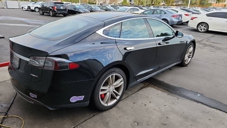 2015 Tesla Model S 5YJSA1H23FFP73444