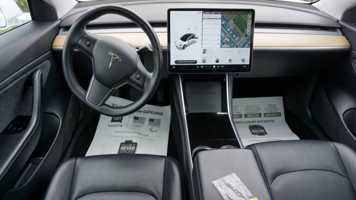 2017 Tesla Model 3 5YJ3E1EA9HF003739