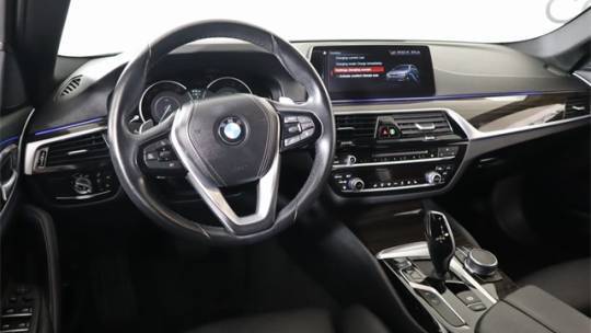 2019 BMW 5 Series WBAJA9C50KB393600