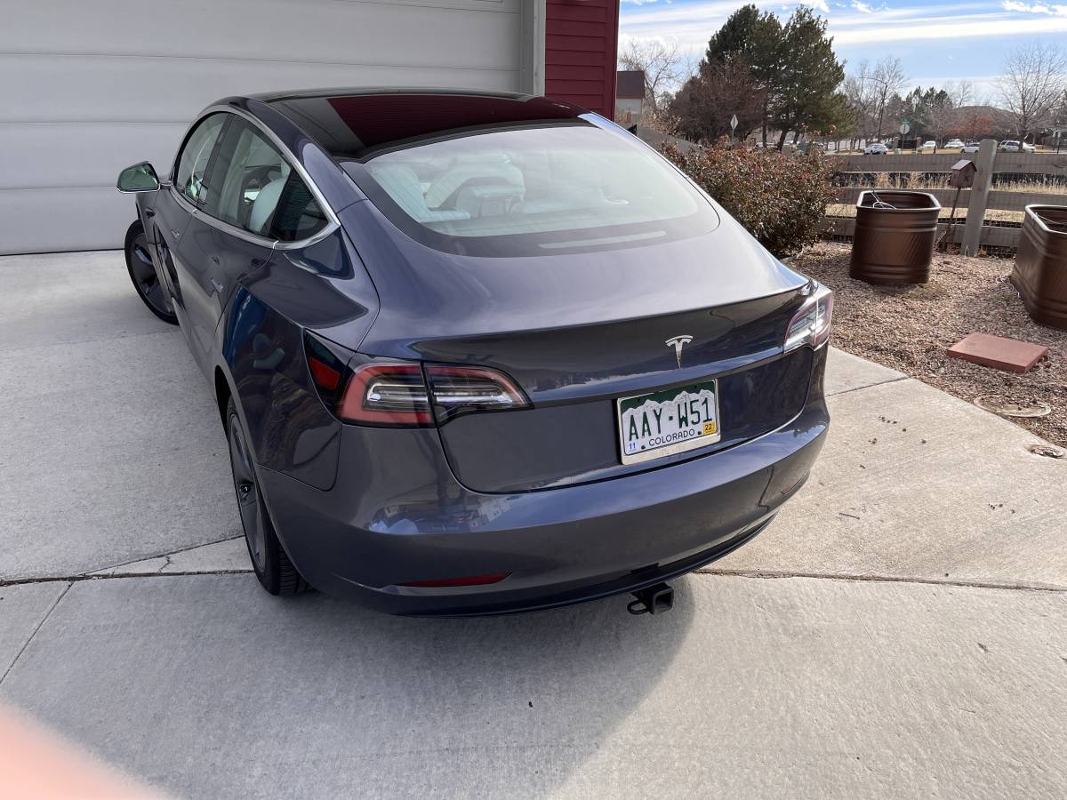 2019 Tesla Model 3 5YJ3E1EA9KF431575