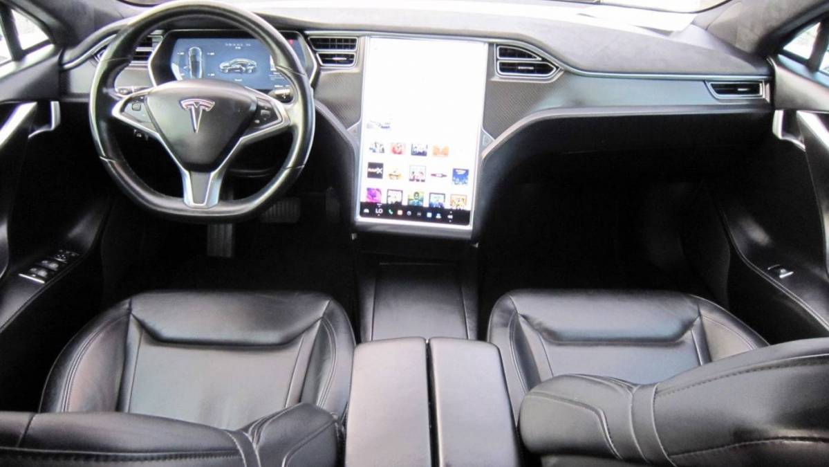 2016 Tesla Model S 5YJSA1E13GF140777