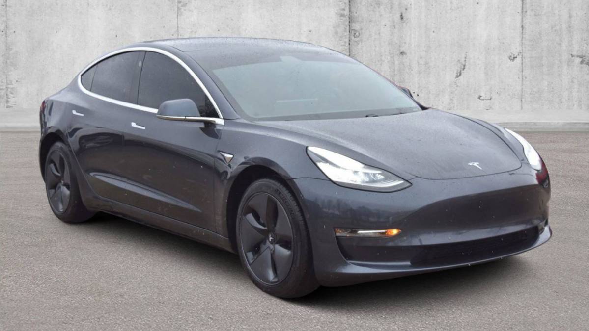 2019 Tesla Model 3 5YJ3E1EB4KF209745