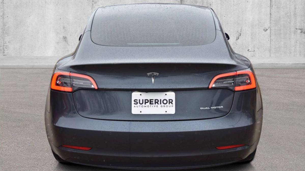 2019 Tesla Model 3 5YJ3E1EB4KF209745