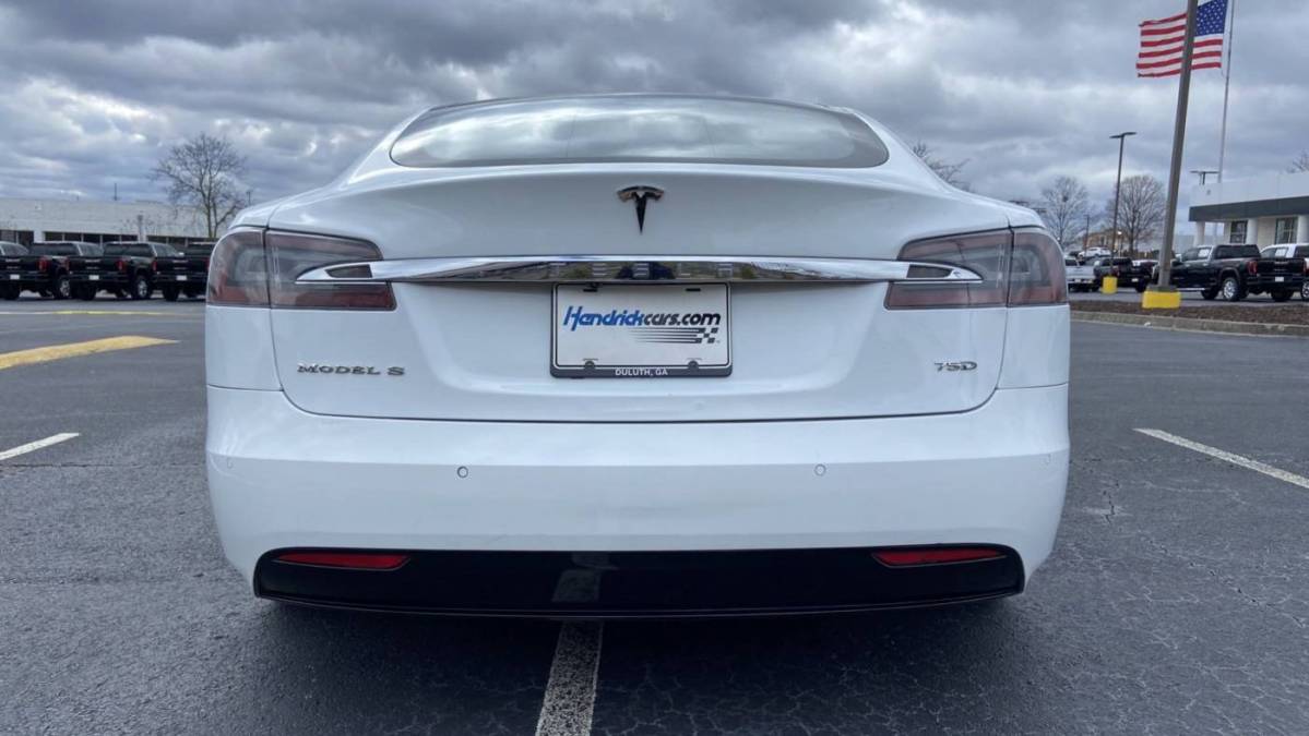 2016 Tesla Model S 5YJSA1E26GF155962