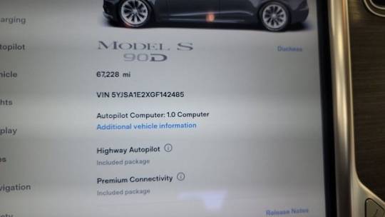 2016 Tesla Model S 5YJSA1E2XGF142485
