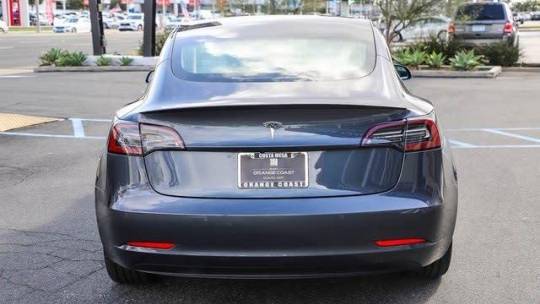 2018 Tesla Model 3 5YJ3E1EA7JF169165