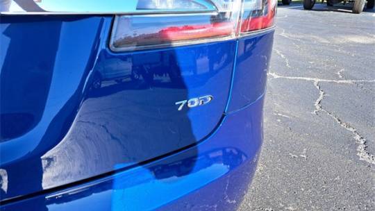 2015 Tesla Model S 5YJSA1S22FF093401