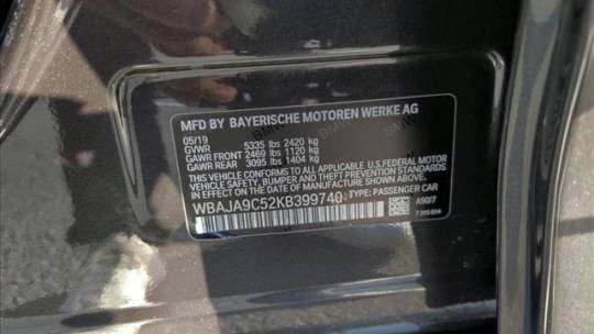 2019 BMW 5 Series WBAJA9C52KB399740