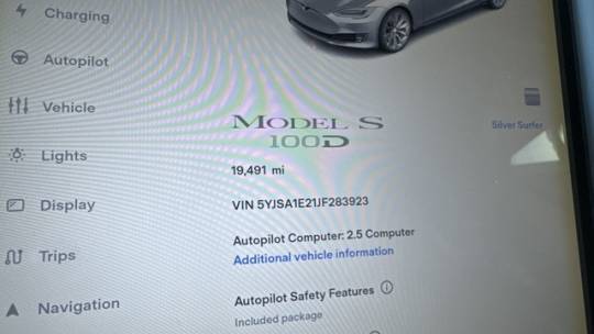 2018 Tesla Model S 5YJSA1E21JF283923