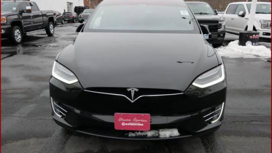 2018 Tesla Model X 5YJXCBE21JF141125