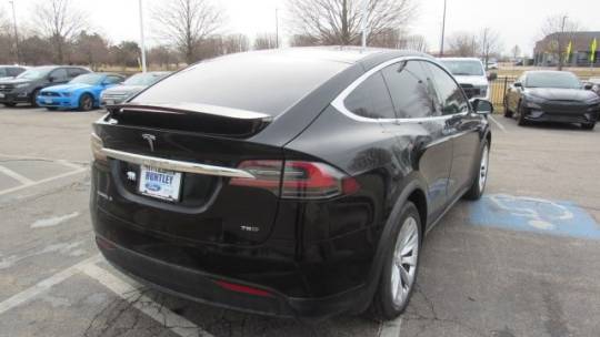 2018 Tesla Model X 5YJXCAE29JF137804